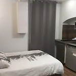 Charmant Studio au cœur historique de Fréjus