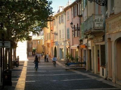 Au Cœur Historique De Appartamento Fréjus